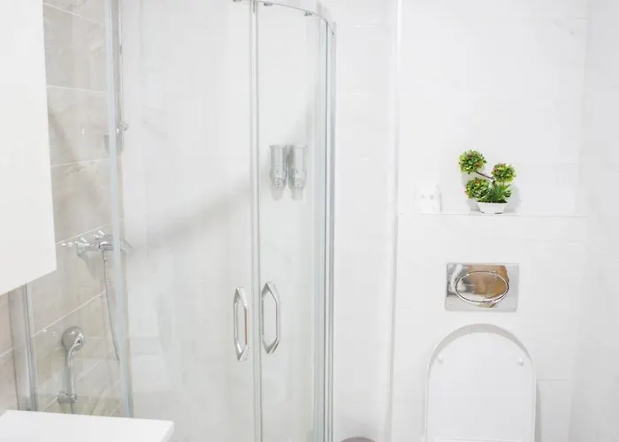 View Free Parking Lejlighed Sarajevo